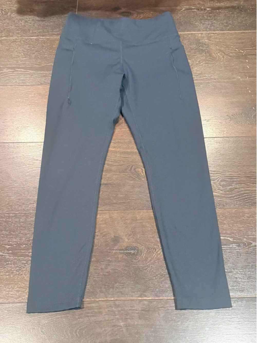 Danskin Women’s Black High-Rise Athletic Leggings Size Medium H24